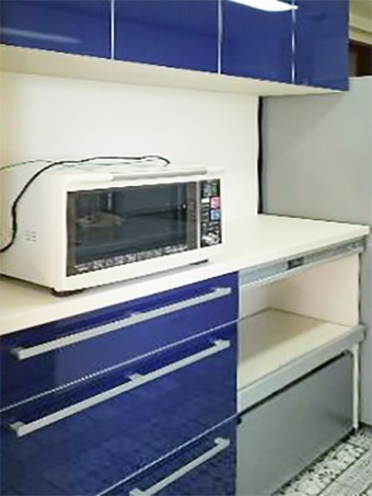 日本画の色彩世界に誘う個性溢れるリビングに 日本画の色彩世界に誘う個性溢れるリビングに